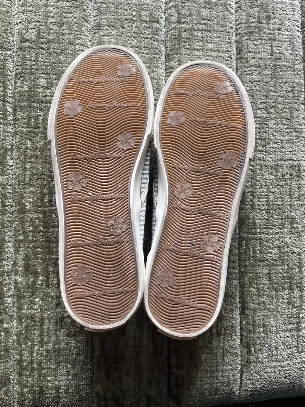 Women’s Tommy banana Slip-On Casual Canvas Shoes in Light Gray Stripe
